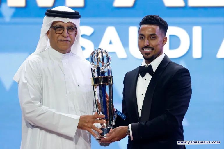 إنجاز جديد للكرة السعودية: سالم الدوسري أفضل لاعب آسيوي