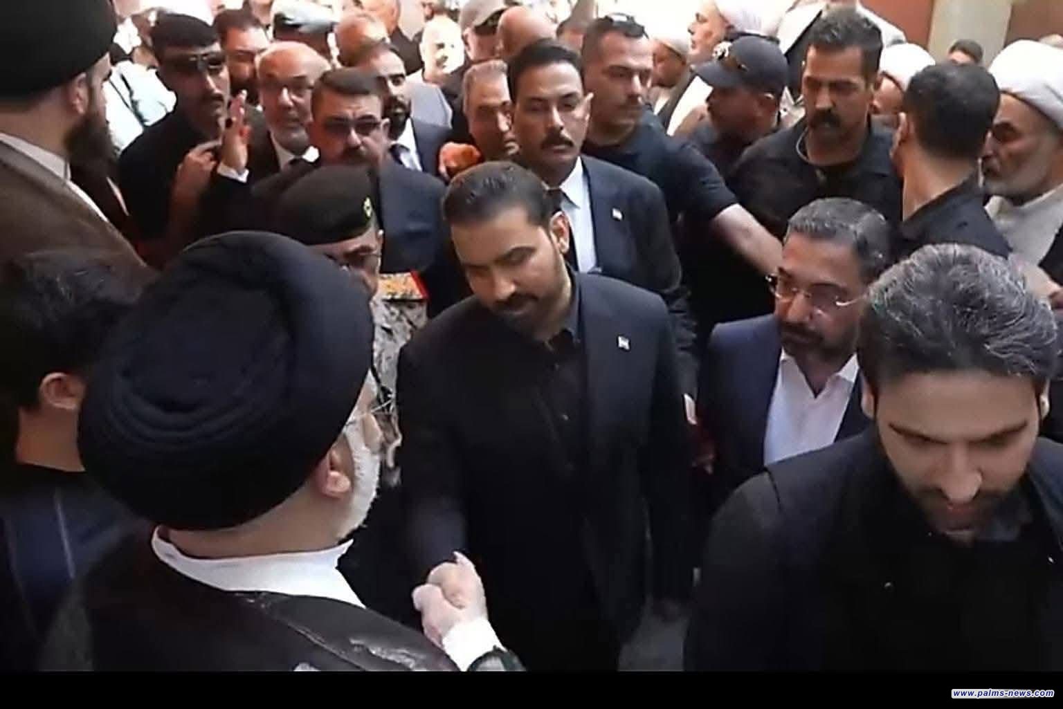 انطلاق مراسيم تشيع المرجع الديني الكبير الشيخ محمد اسحاق الفياض في مدينة الكاظمية بمشاركة رئيس الوزراء .