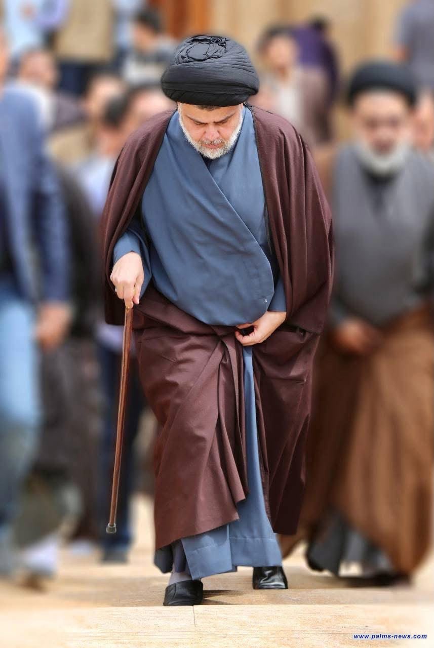 زعيم التيار الوطني الشيعي مقتدى الصدر يدعو القيادات السياسية إلى الاعتزال