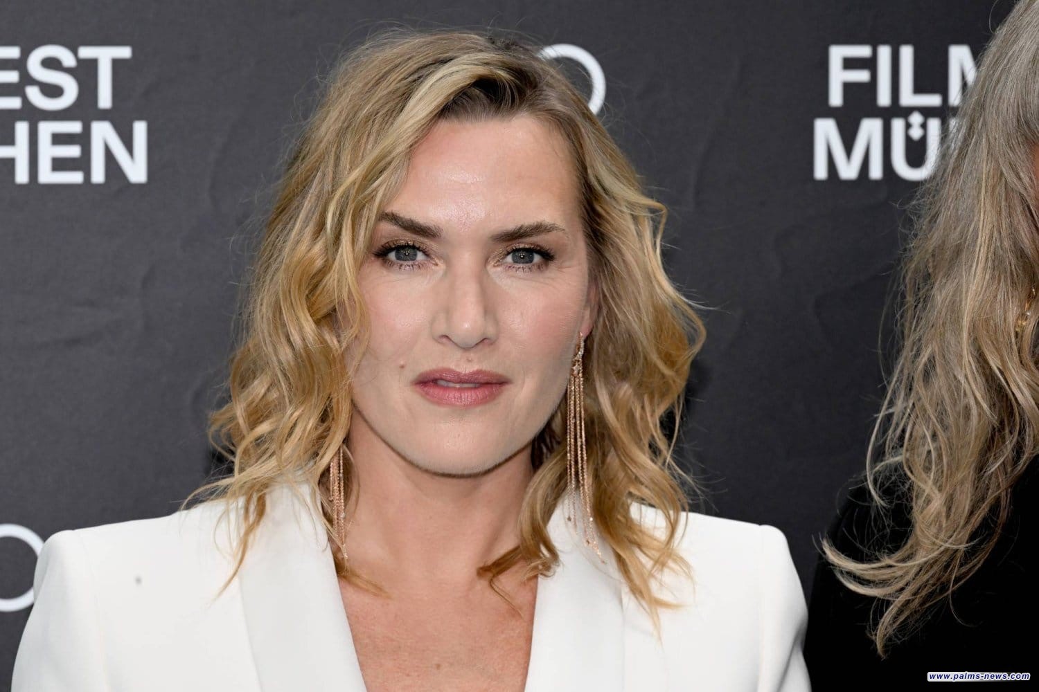 كيت وينسلت: " وجدت أنه من الغريب جداً أن أكون مشهورة إلى هذا الحد"