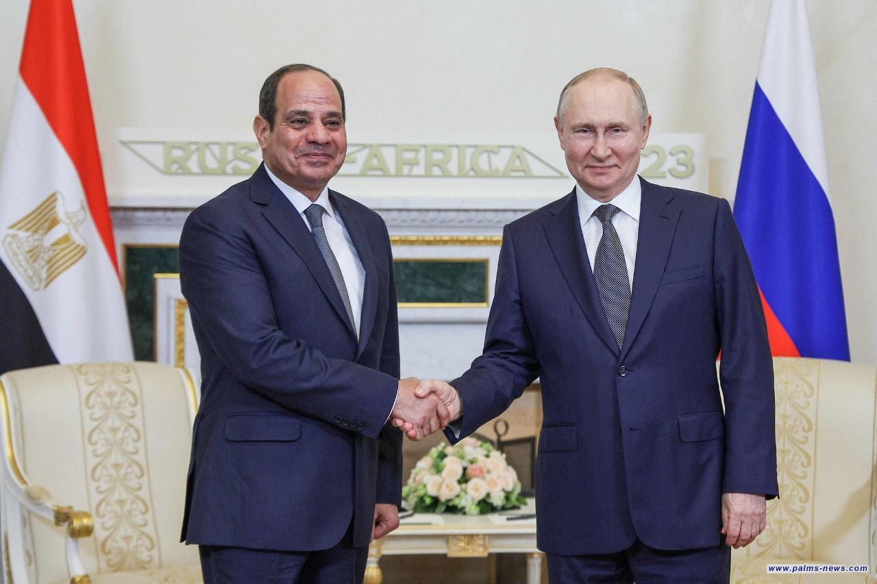 الرئيس المصري عبد الفتاح السيسي يلتقي مع  الرئيس الروسي فلاديمير بوتين خلال زيارته إلى سان بطرسبورغ ، للمشاركة في فعاليات النسخة الثانية من القمة الروسية - الأفريقية