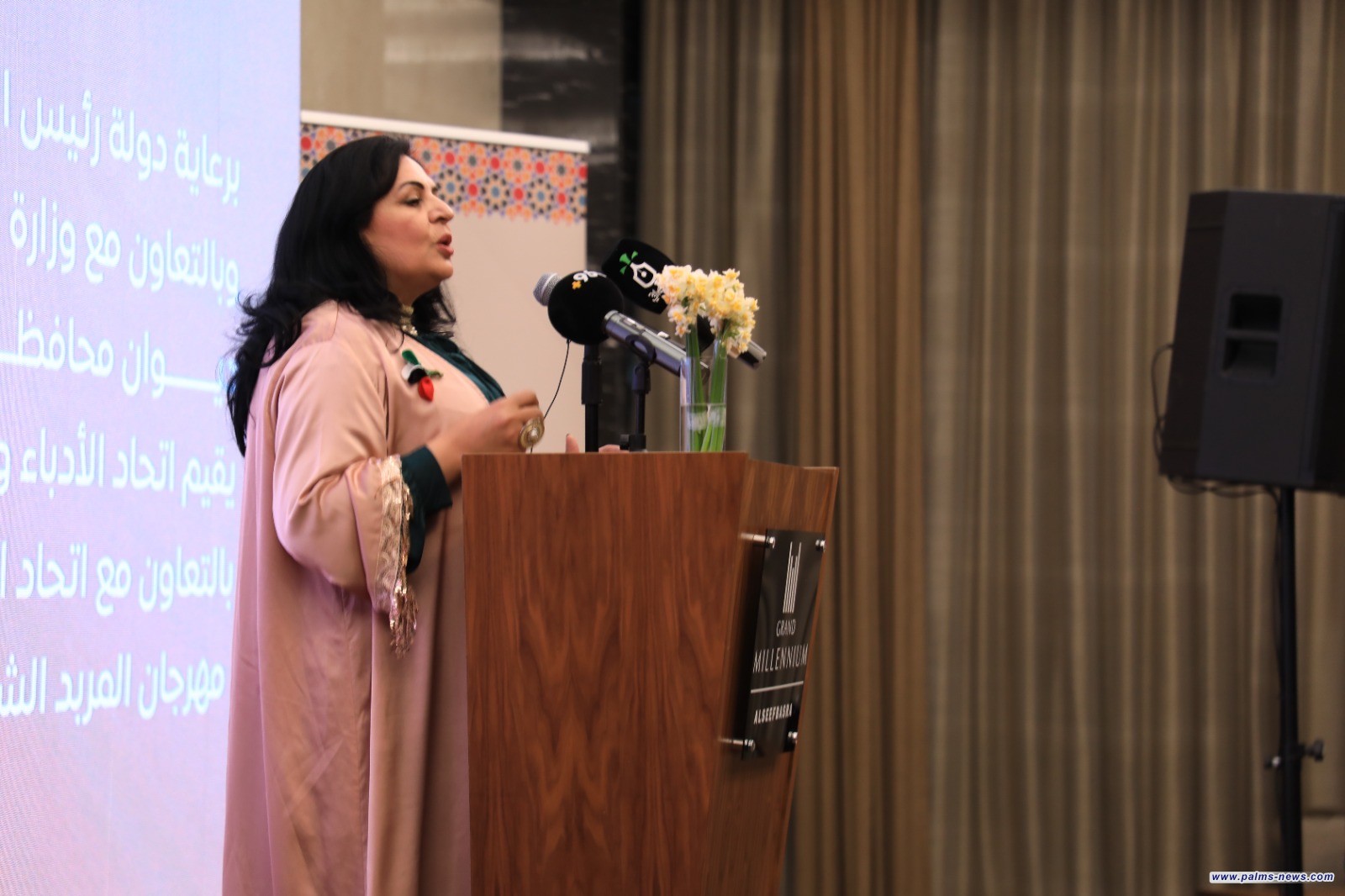 مهرجان المربد الشعري 35 دورة الشاعر أحمد مطر يواصل عزف انشودة المطر بقراءات شعرية