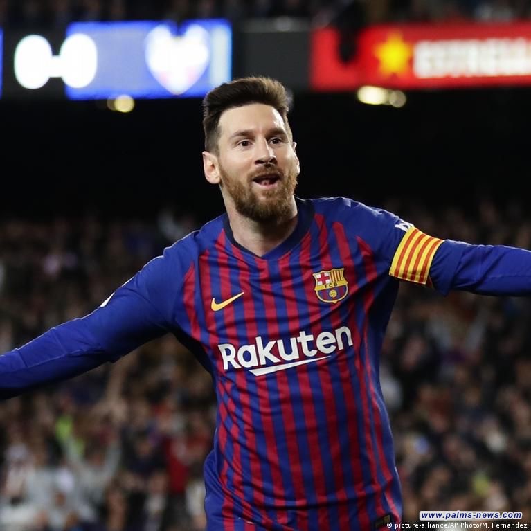 ميسي يبتعد عن سباق رئاسة برشلونة ويرفض استخدام اسمه انتخابياً