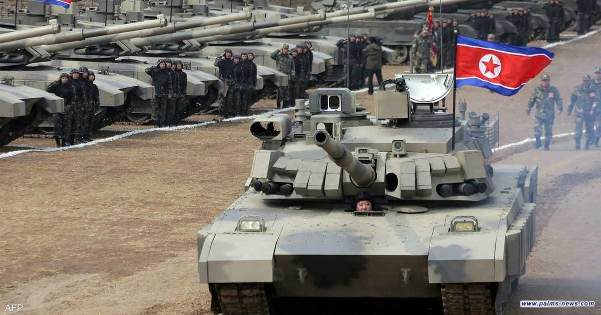 كيم يقود دبابة من النوع الجديد بنفسه