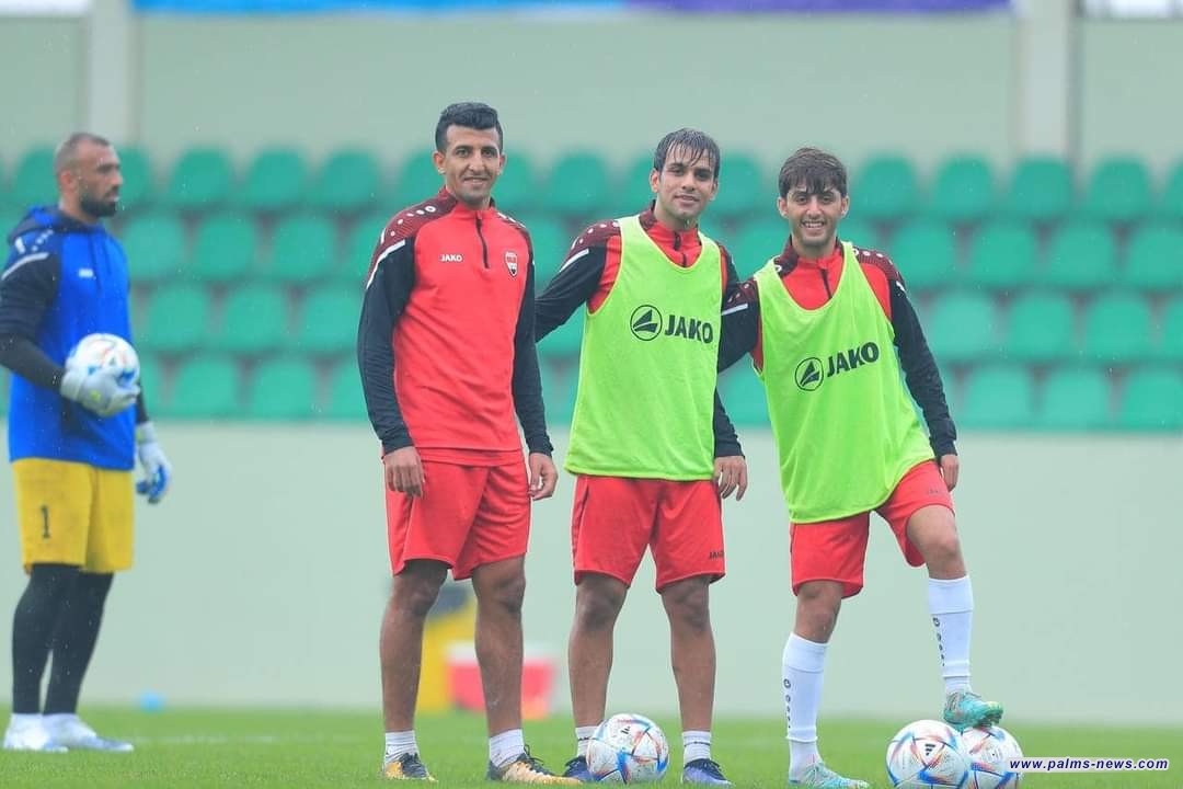 تحت الامطار المنتخب العراقي يجري وحدته التدريبية الصباحية
