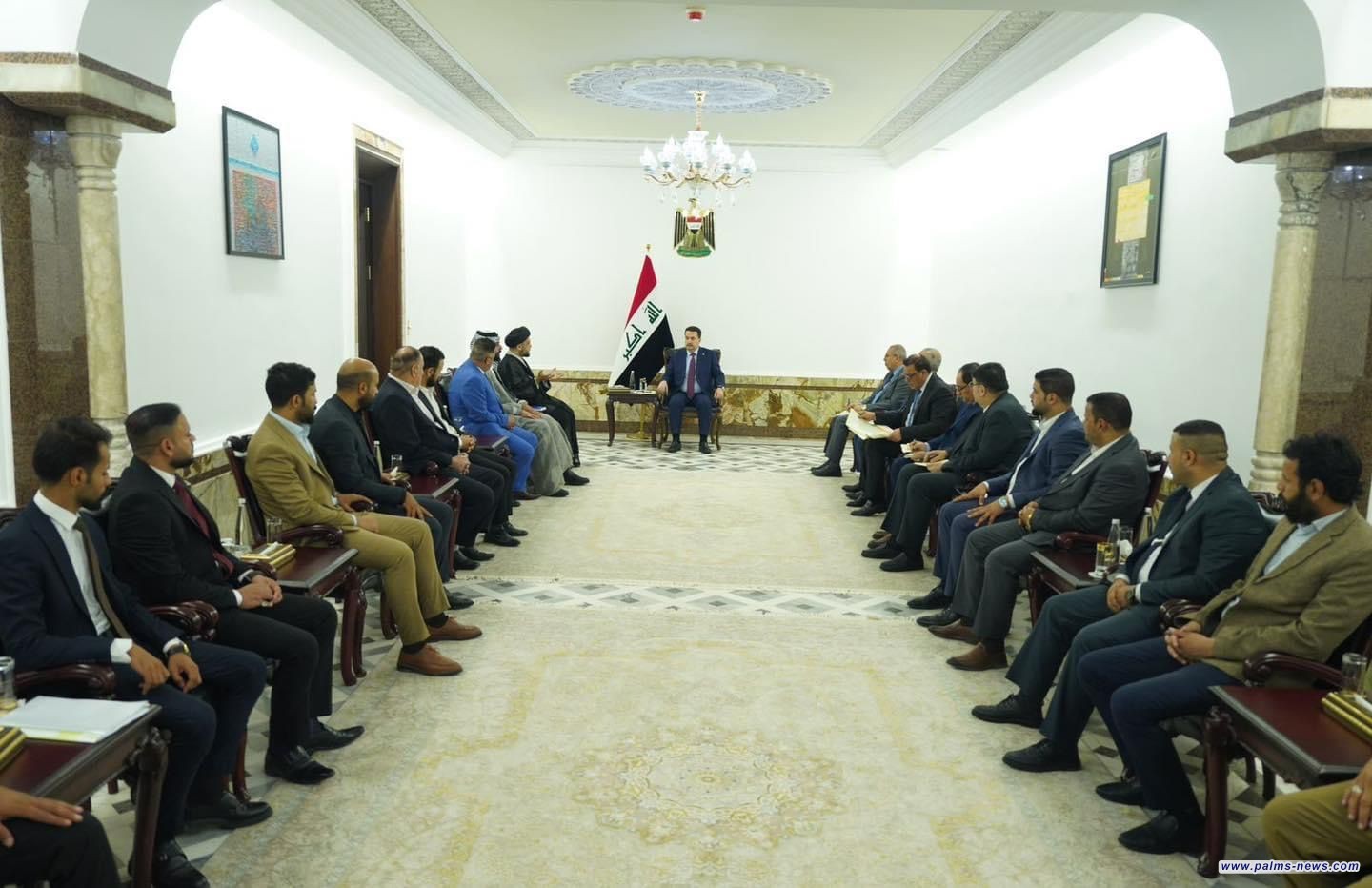 السوداني يستقبل وفداً من أهالي محافظة المثنى بقيادة حميد الياسري