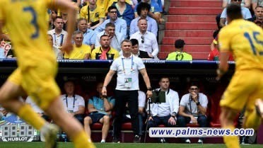 لاعبو أوكرانيا يطردون مدربهم بعد الخسارة الثقيلة