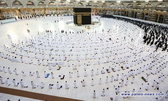 أكثر من مليون مصل ومعتمر بالمسجد الحرام في أول يوم من شهر رمضان