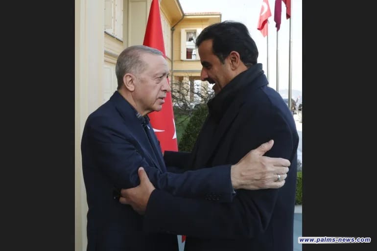 أمير قطر يصل إلى تركيا كأول زعيم عقب زلزال القرن