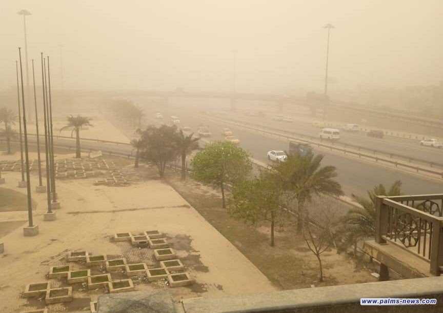 عاصفة ترابية تضرب منفذ طريبيل الحدودي