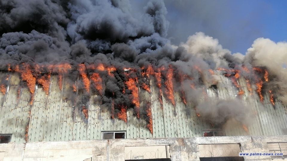 اخماد حريق كبير بمعمل للمستلزمات البلاستيكية جنوبي بغداد