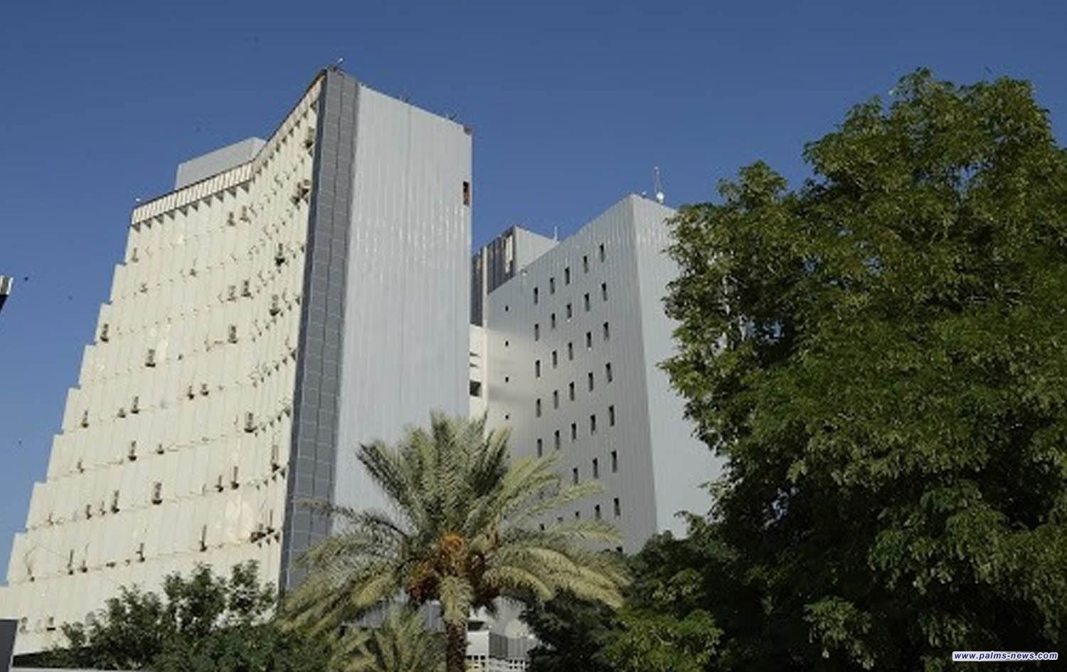 وزارة المالية تنفي صدور كتاب تثبيت عقود قراء المقاييس في وزارة الكهرباء