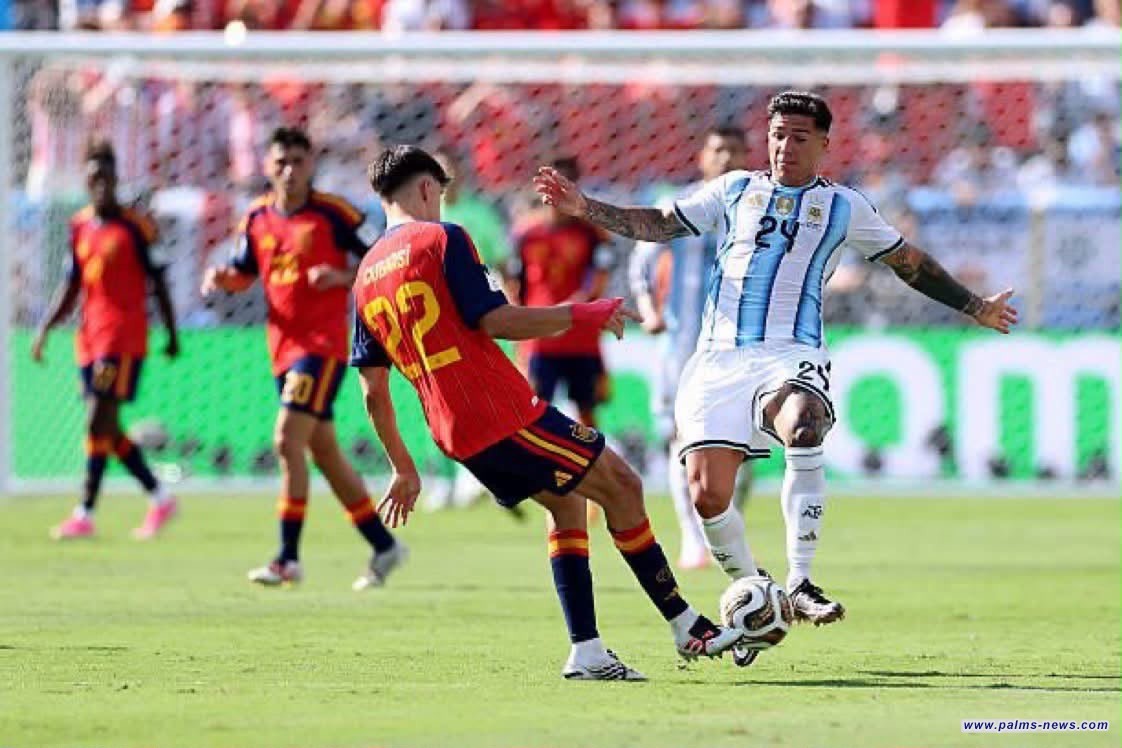 المنتخب الإسباني يفوز بكأس العالم للمرة الثانية في تاريخه بعد الفوز على الأرجنتين بهدف نظيف.