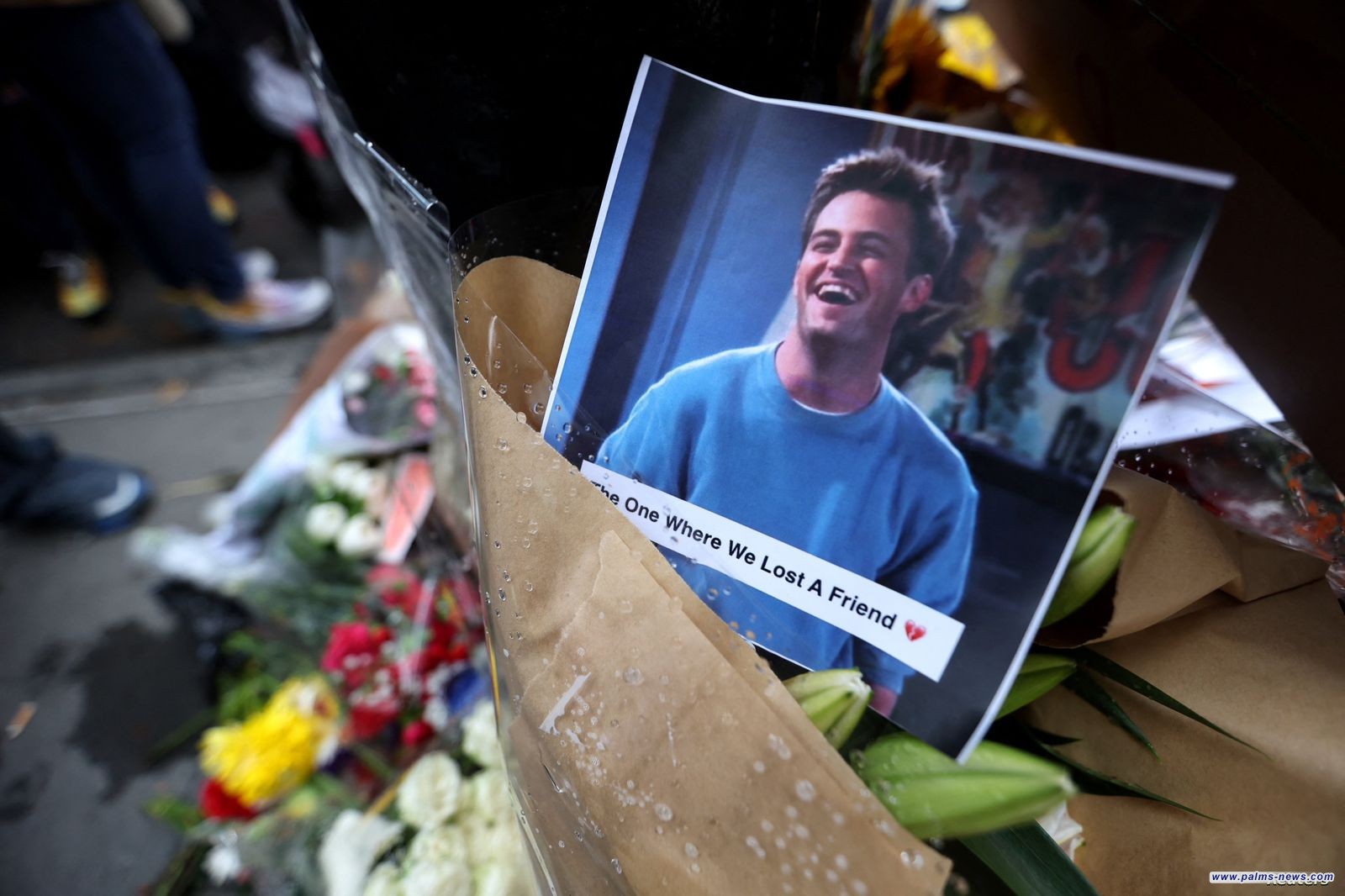 ماثيو بيري الذي خطف قلوب الجماهير وترك بصمة إنسانية