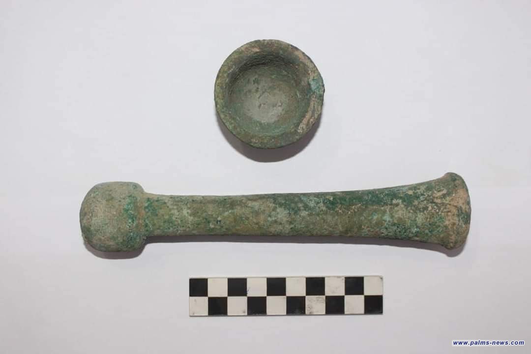 مواطن عراقي يسلم أكثر من ألف قطعة آثارية لمفتشية الديوانية