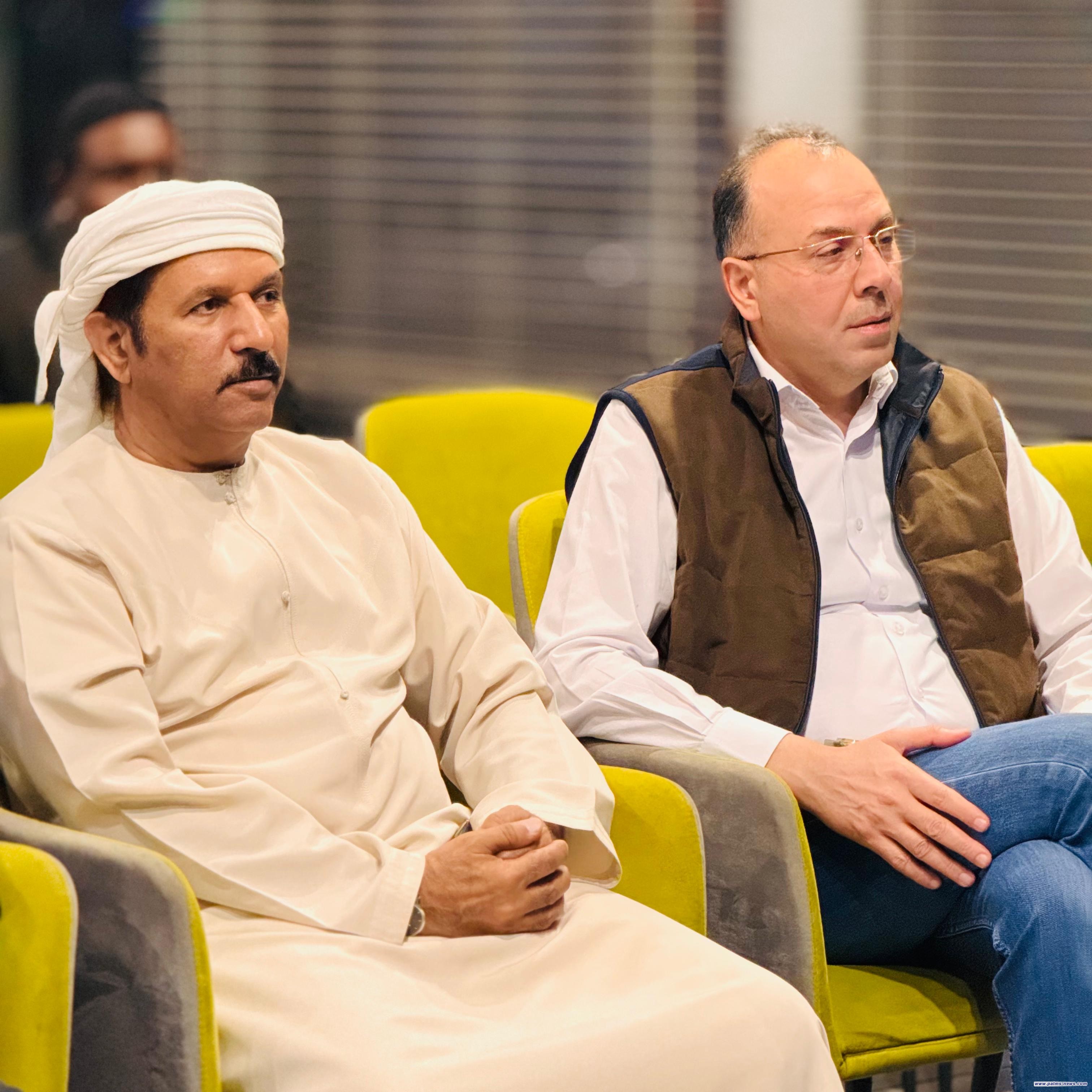 "جلسة السمر الليلي" تحتفي بالشعر والموسيقى على هامش مهرجان الشارقة للشعر العربي