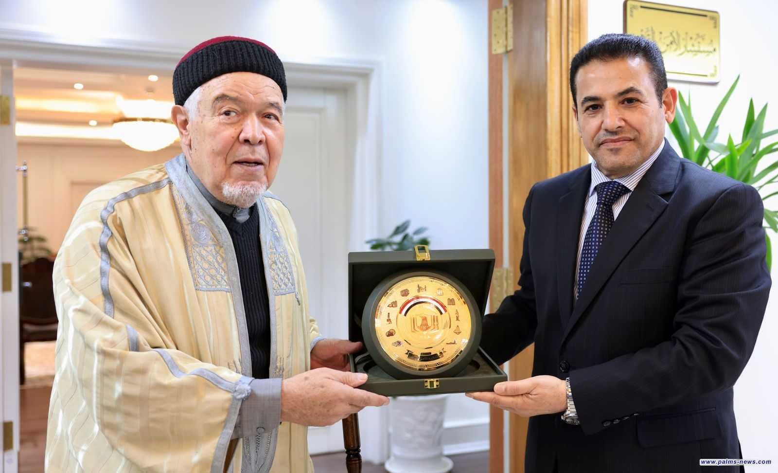 قاسم الاعرجي يستقبل المفكر الإسلامي محمد التيجاني