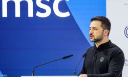 زيلينسكي يرد على ترامب بصرامة: من يريد استبدالي لن ينجح أبدا