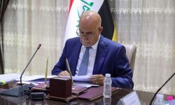 على خلفية حريق مستشفى النسائية والأطفال في الديوانية وزير الصحة يعفي عدداً من المسؤولين من مناصبهم