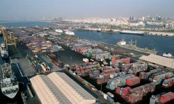 موانئ العراق : موج معتدل وضباب خفيف على شواطئ العراق في البصرة غداً الاثنين