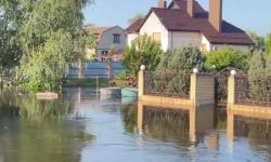 خيرسون .. غرق نحو 2700 منزلا وإجلاء 1300 شخصا واعلان، حالة الطوارئ