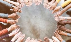 في اليوم العالمي للعُسر.. أن تكون "أعسر" لا يعني فقط استخدام اليد اليسرى، وإنما أعضاء أخرى كذلك!