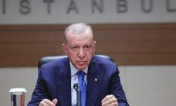 أردوغان يتهم بالتخطيط لتوسيع الحرب