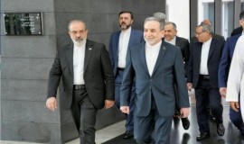 عراقجي يكشف كواليس مفاوضات مسقط.. تحية ومصافحة وطلب أمريكي مرفوض!