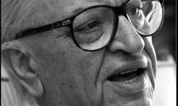 الموت يغيب السياسي اللبناني كريم مروة