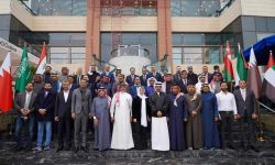 رئيس مجلس الوزراء يستقبل وفد اتحادات خليجي 25 وعدد من الإعلاميين ونجوم الكرة الخليجيين