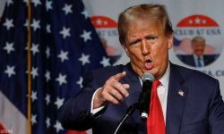 بعد استخدامه "لغة هتلر".. ترامب يكشف حقيقة قراءة "كفاحي"