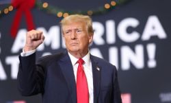 ترامب لبايدن : أصبحنا مزحة للعالم