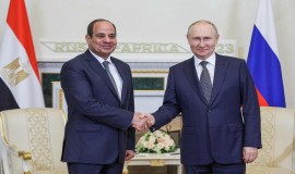 الرئيس المصري عبد الفتاح السيسي يلتقي مع  الرئيس الروسي فلاديمير بوتين خلال زيارته إلى سان بطرسبورغ ، للمشاركة في فعاليات النسخة الثانية من القمة الروسية - الأفريقية