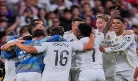 ريال مدريد يواجه برشلونة في الكلاسيكو بتشكيلة هجومية متوقعة