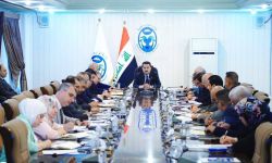 السوداني يزور وزارة الموارد المائية ويعقد اجتماعاً لهيئة الرأي فيها