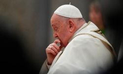 البابا فرانسيس يدعو الأفارقة إلى "المتميزين" في معارضة المثلية الجنسية