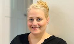 تفاصيل مثيرة عن مرض نادر.. بريطانية تنفق نحو 8000 دولار على التسوق خلال نومها!