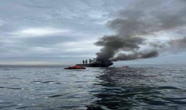 إيران تعلّق على إحراق باخرة تايلندية في مضيق هرمز: هذه عاقبة العبور غير المجاز في المضيق.