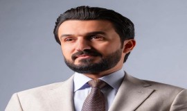 وزير الاتصالات مصطفى سند يوجّه بإلغاء كلمة "معالي الوزير" و "معاليكم" في المخاطبات الرسمية.