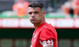 تحذير سويسري من أفاعٍ سامة قرب مقر إقامة المنتخب في سان دييغو