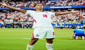 بعمر 22 عاماً،يصبح جود بيلغهام أصغر لاعب أوروبي في التاريخ يشارك في 4 بطولات كبرى.
