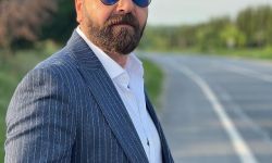 سامر المصري عبر الانستغرام : تأدبوا في حضرة الموت