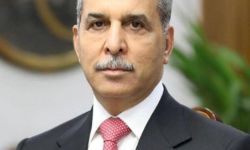 فائق زيدان يصل إلى باريس في زيارة رسمية