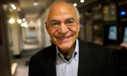 عالم الفضاء فاروق الباز : زلزال القرن سببه حركة بسيطة في كتلة شبه الجزيرة العربية