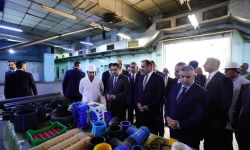 السوداني يجري زيارة إلى مصنع النعمان التابع للشركة العامة للصناعات الإنشائية