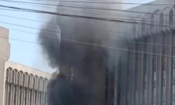 حريق داخل وزارة التعليم و الدفاع المدني يخلي المبنى