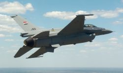 طائرات تحلّق بارتفاعات منخفضة في سماء بغداد