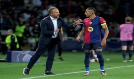 رافينيا : فليك أقنعني بالبقاء مع برشلونة