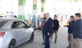 النفط تعلن انتهاء أزمة البنزين واختفاء طوابير السيارات على محطات الوقود