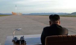 كوريا الشمالية تطلق صواريخ قبالة ساحلها